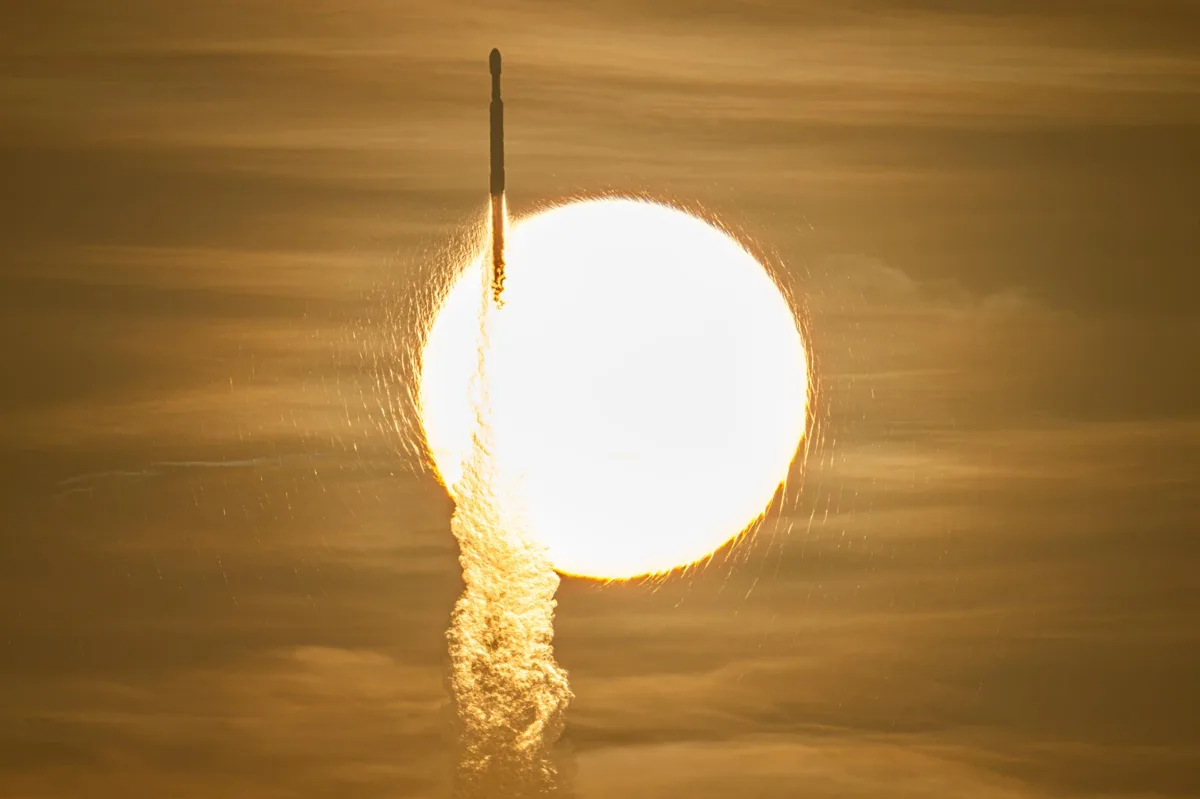 Lançamento do telescópio espacial Nancy Grace Roman a bordo do Falcon Heavy
